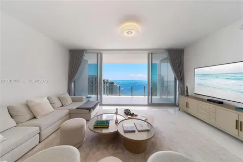 300 Biscayne Boulevard Way Miami FL 33131