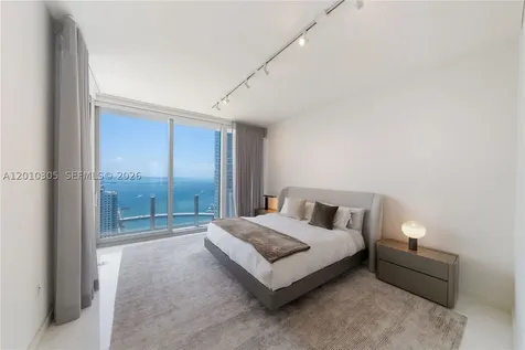300 Biscayne Blvd Way Miami FL 33131