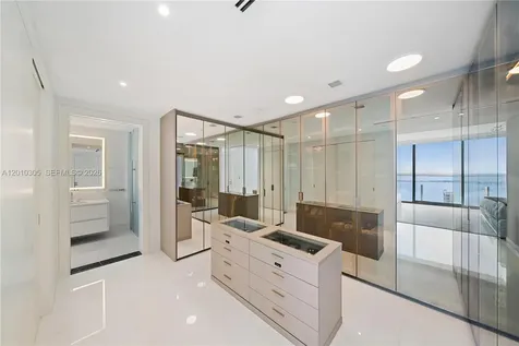 300 Biscayne Boulevard Way Miami FL 33131
