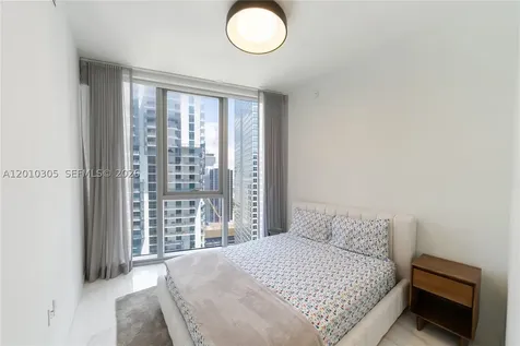 300 Biscayne Blvd Way Miami FL 33131