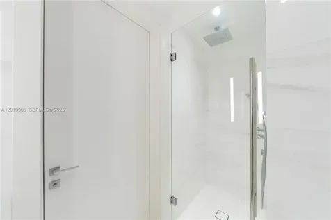 300 Biscayne Boulevard Way Miami FL 33131