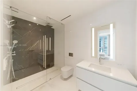 300 Biscayne Boulevard Way Miami FL 33131