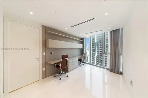 300 Biscayne Boulevard Way Miami FL 33131