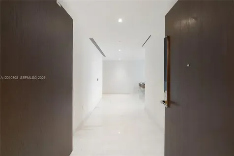 300 Biscayne Boulevard Way Miami FL 33131