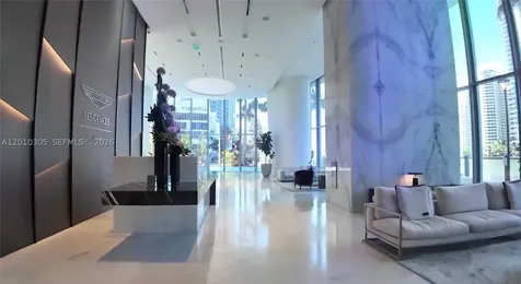 300 Biscayne Blvd Way Miami FL 33131