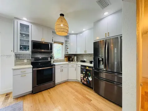 11 Veragua Avenue Coral Gables FL 33134