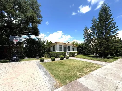 11 Veragua Avenue Coral Gables FL 33134