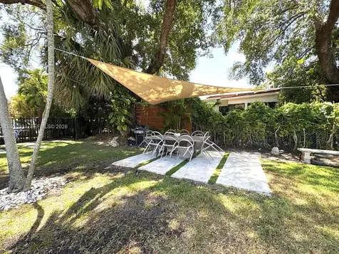 11 Veragua Avenue Coral Gables FL 33134