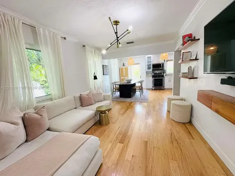 11 Veragua Avenue Coral Gables FL 33134