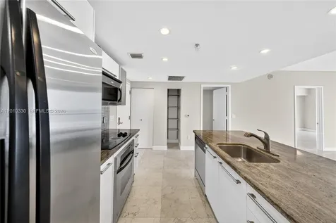 185 SW 7th Street Miami FL 33130