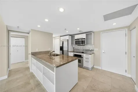 185 SW 7th Street Miami FL 33130