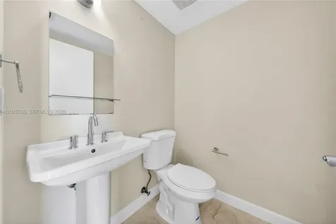 185 SW 7th Street Miami FL 33130