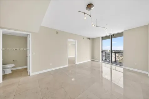 185 SW 7th Street Miami FL 33130