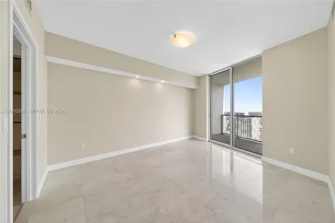 185 SW 7th Street Miami FL 33130