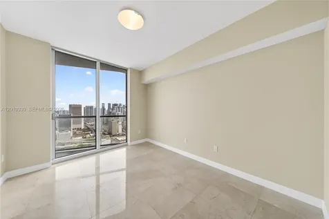 185 SW 7th Street Miami FL 33130