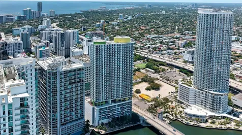 185 SW 7th Street Miami FL 33130
