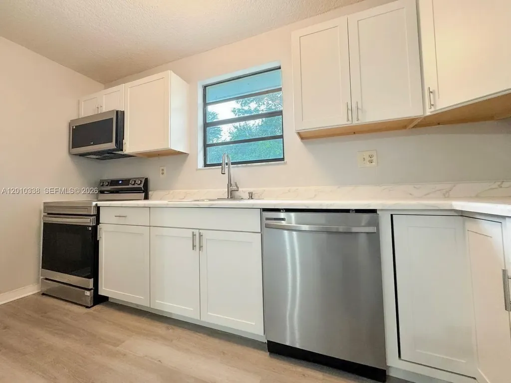 10947 NW 45th Street Coral Springs FL 33065