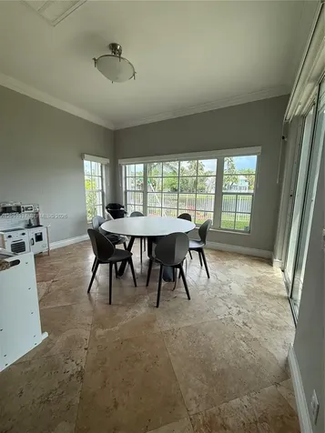 1070 Capistrano Weston FL 33326