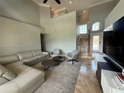 1070 Capistrano Weston FL 33326