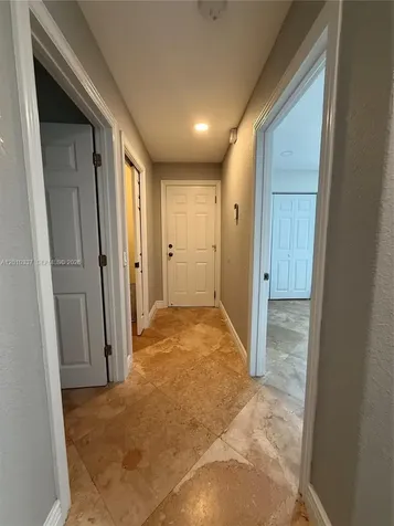 1070 Capistrano Weston FL 33326