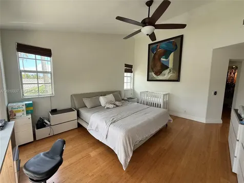 1070 Capistrano Weston FL 33326