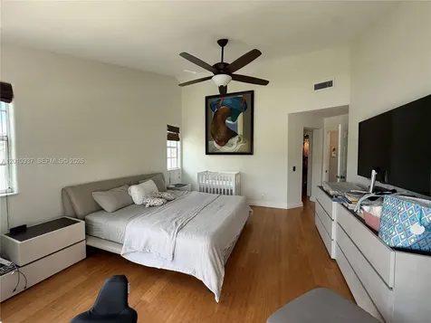 1070 Capistrano Weston FL 33326