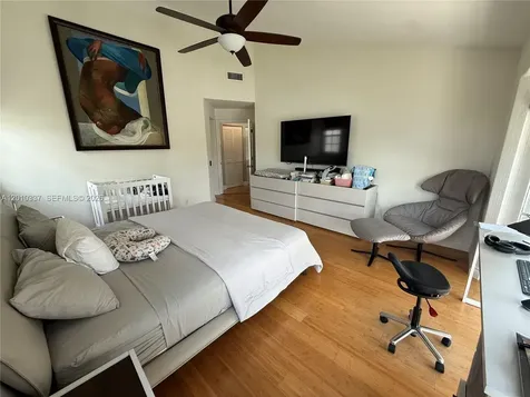 1070 Capistrano Weston FL 33326