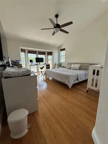1070 Capistrano Weston FL 33326