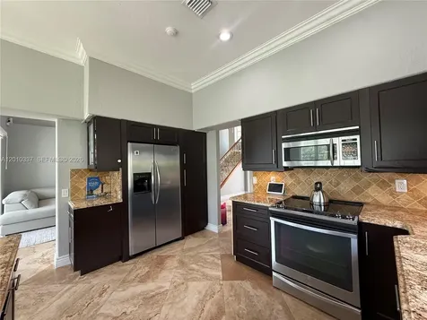 1070 Capistrano Weston FL 33326