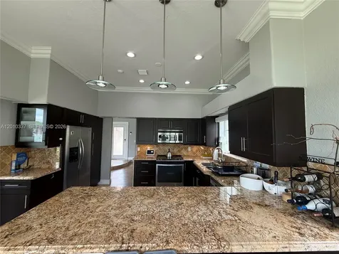 1070 Capistrano Weston FL 33326