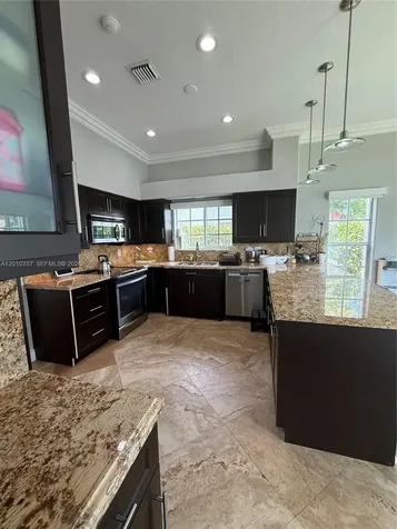 1070 Capistrano Weston FL 33326