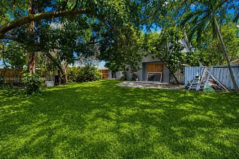 12113 NW 33rd Street Sunrise FL 33323
