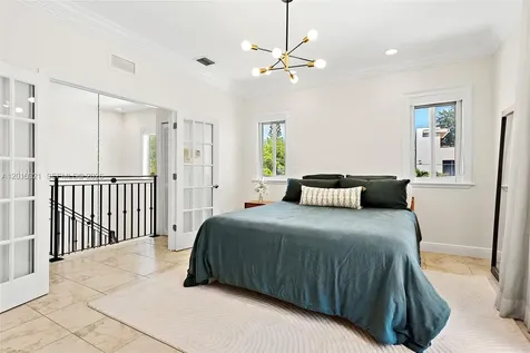 3200 Percival Avenue Miami FL 33133