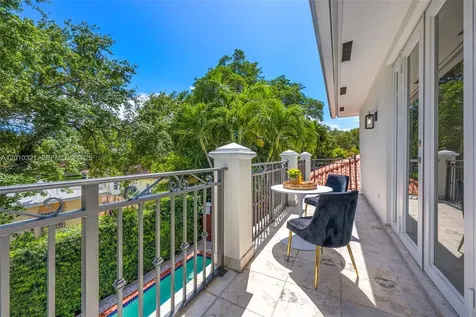 3200 Percival Avenue Miami FL 33133