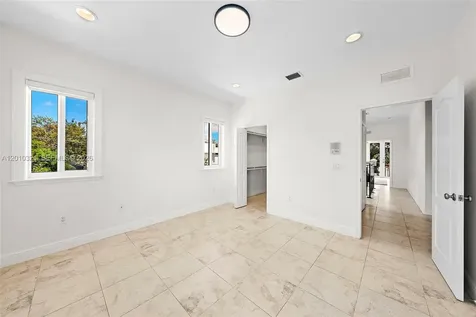 3200 Percival Avenue Miami FL 33133