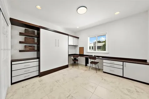 3200 Percival Avenue Miami FL 33133