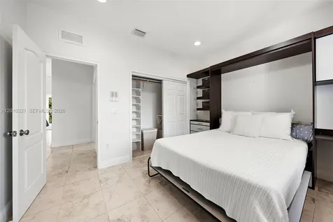 3200 Percival Avenue Miami FL 33133