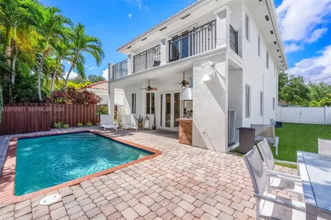 3200 Percival Avenue Miami FL 33133