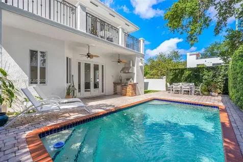 3200 Percival Avenue Miami FL 33133