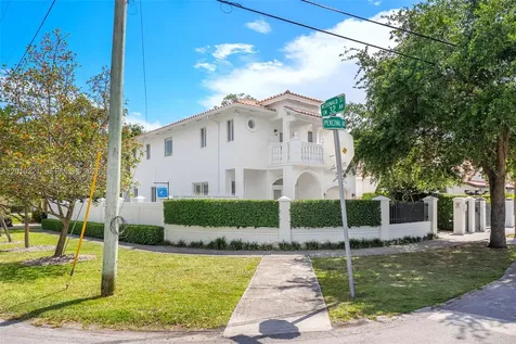 3200 Percival Avenue Miami FL 33133