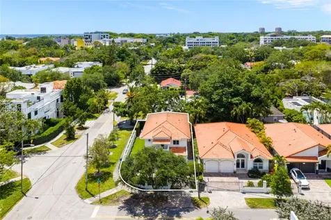 3200 Percival Avenue Miami FL 33133