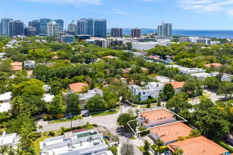 3200 Percival Avenue Miami FL 33133