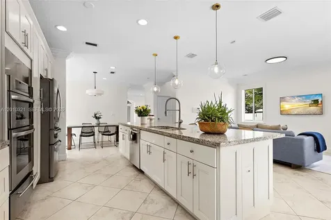 3200 Percival Avenue Miami FL 33133