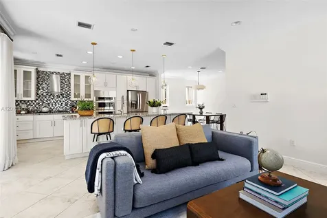 3200 Percival Avenue Miami FL 33133
