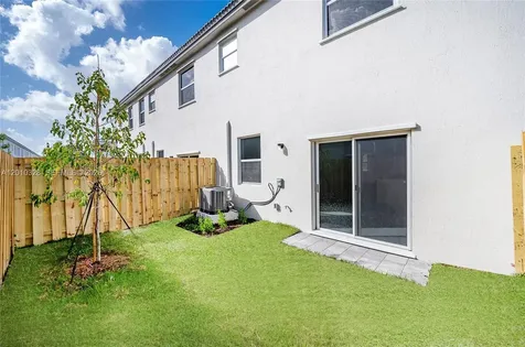 2642 SE 10 Street Homestead FL 33035
