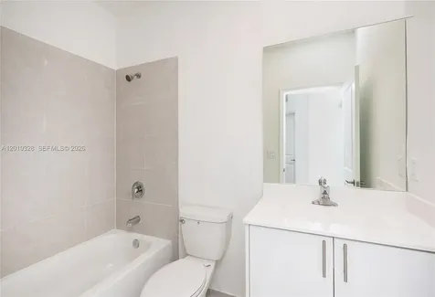 2642 SE 10 Street Homestead FL 33035
