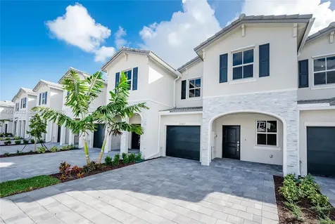 2642 SE 10 Street Homestead FL 33035