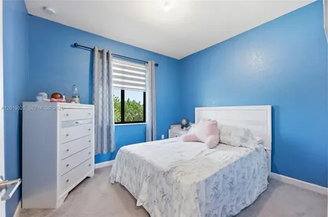 20572 NE 5th Place Miami FL 33179
