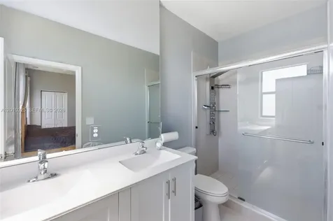 20572 NE 5th Place Miami FL 33179