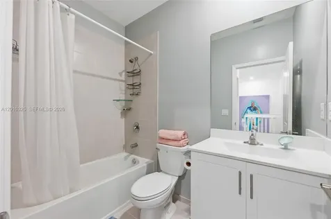 20572 NE 5th Place Miami FL 33179